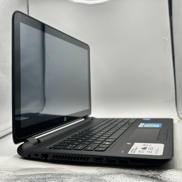 HP 15 Touchscreen Notebook | Celeron N2940 | 4GB RAM | 500GB HDD | Windows 11 - Picture 3 of 8